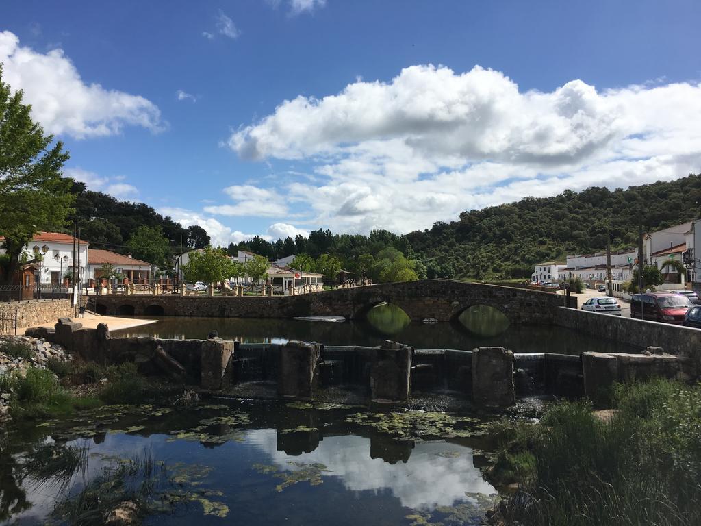 Casa Rural Nacimiento Del Hueznar - Tomillo 17 San Nicolás del Puerto Eksteriør bilde